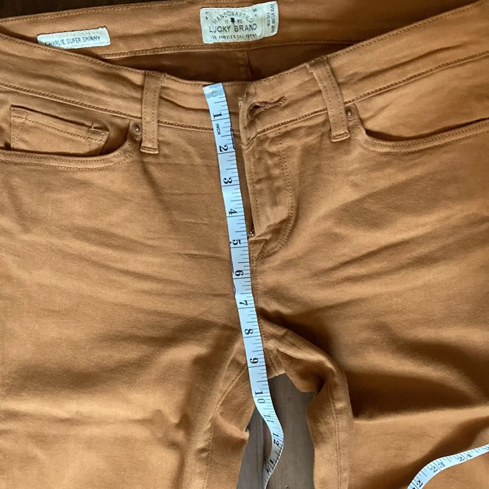 Lucky brand jeans, slim with zipper at hem